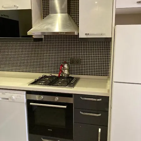 Yağız Apart *